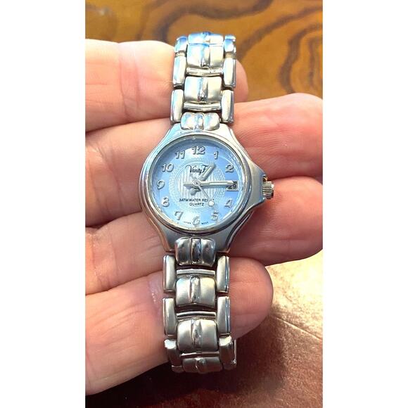 Women's Vanity Fair Watch, Silver Tone with Date, Link Band, New Battery - Picture 3 of 3